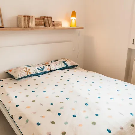 Appartement By The *